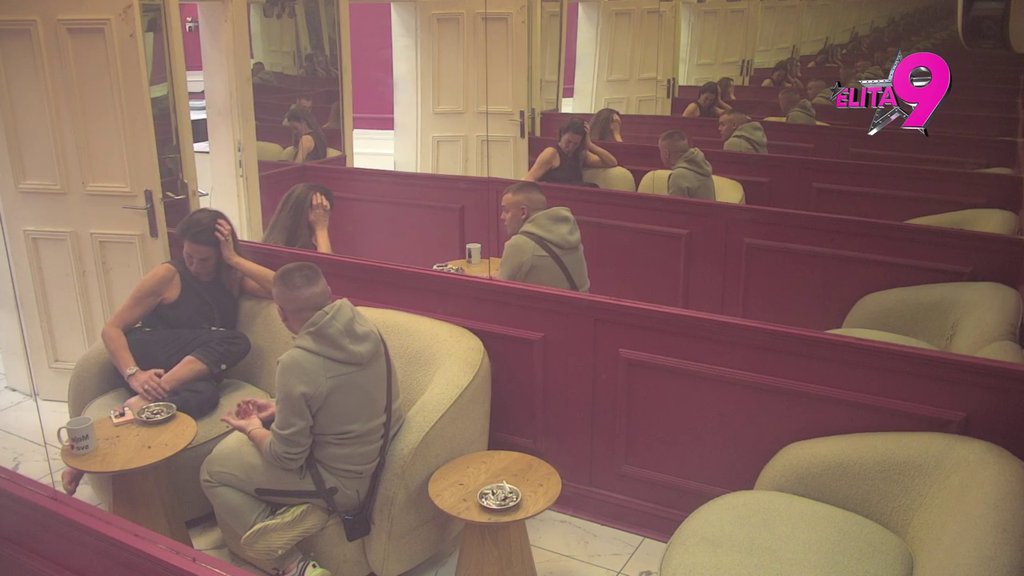 KOMPLEKSI TE RADE, FALI TI... Dača detaljno izanalizirao Kačavendine postupke, pa pokušao da pronađe srž njenih ljubavnih problema! (VIDEO)