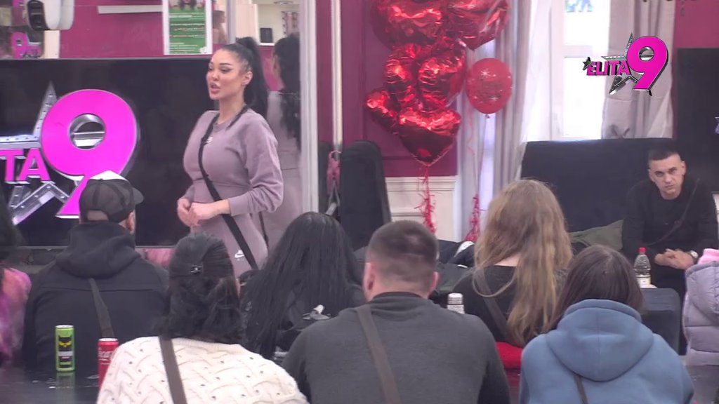 TI SI ĆERKA MONSTRURM, IMAŠ TATU MONSTRUMA: Asmin doživeo POMRAČENJE nakon što je Maja vinula u nebesa svoj ljubavni klip sa Janjušem, pa osetio njen gnev: SVINJO JEDNA DEBELA! (VIDEO)