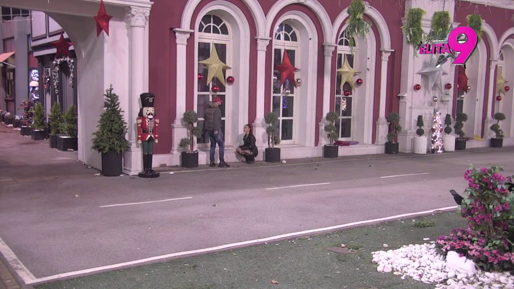 Kad Anitu s Aneli prevariš, to je legitimno?! Luka zapevao stihove Prijine pesme, krčka se haos?! (VIDEO)