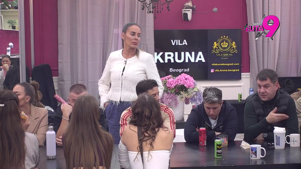 Feta, pašteta: Kačavenda skinula masku i brutalnu istinu sasula Teodori Delić, pa otkrila da li vidi hemiju između nje i Đukića! (VIDEO)