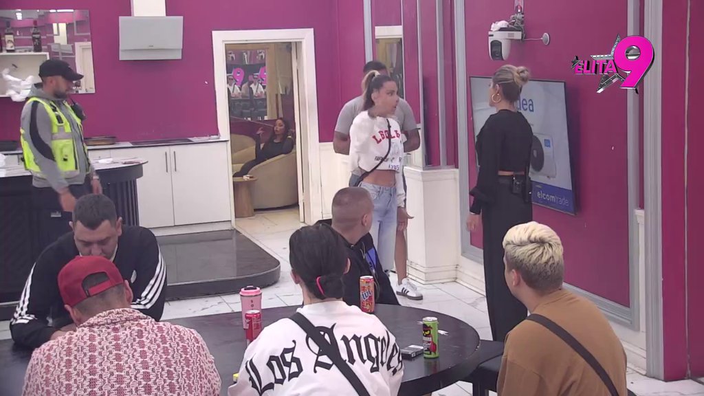 NOVA KONTRADIKTORNOST ANELI AHMIĆ! Tražila od Asmina da potvrdi da je Stanija LJUBAVNICA, da bi video ćerku, a sad priznala: I da je rekao, NE BI JE VIDEO (VIDEO)