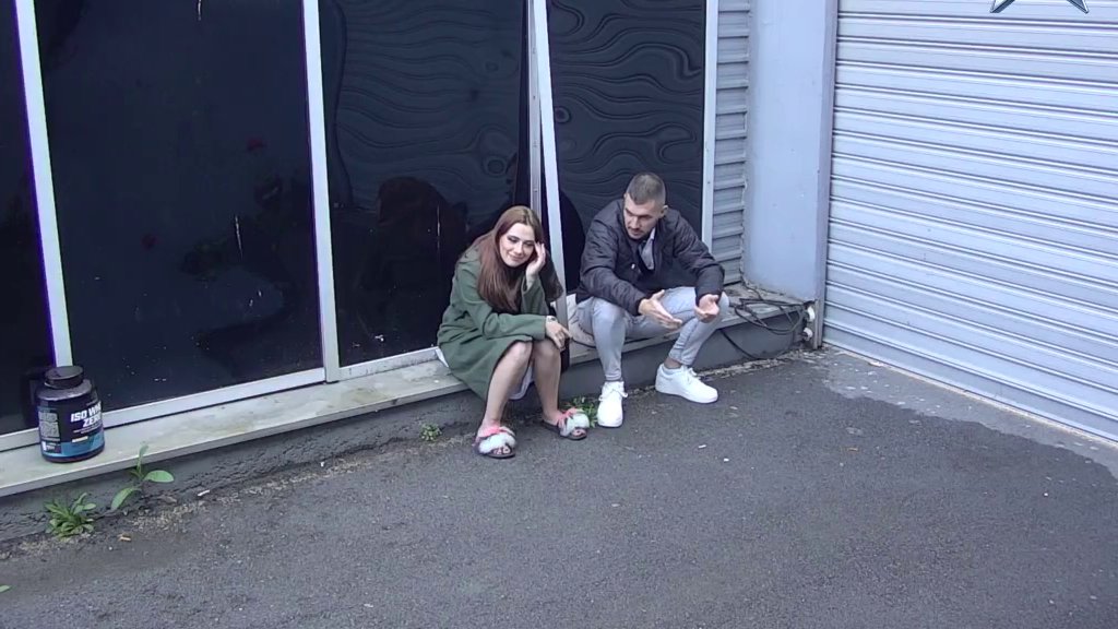 Mimas će počupati i ono malo kose što joj je ostalo: Gruja smogao snage da krene dalje, pa se bacio na zavođenje Mrvice! (VIDEO)
