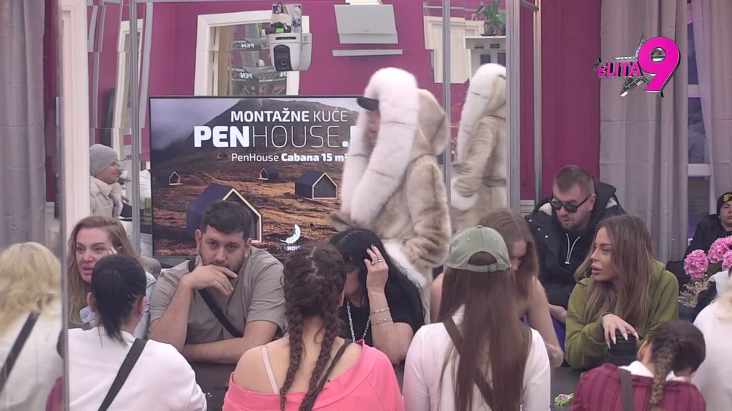 SVOM FANU NEĆU DAVATI NA ZNAČAJU: Maja optužila Anitu da je pokušala da baci LJAGU na nju, Aneli istakla koja Asminova tvrdnja na njen račun je neistinita! (VIDEO)