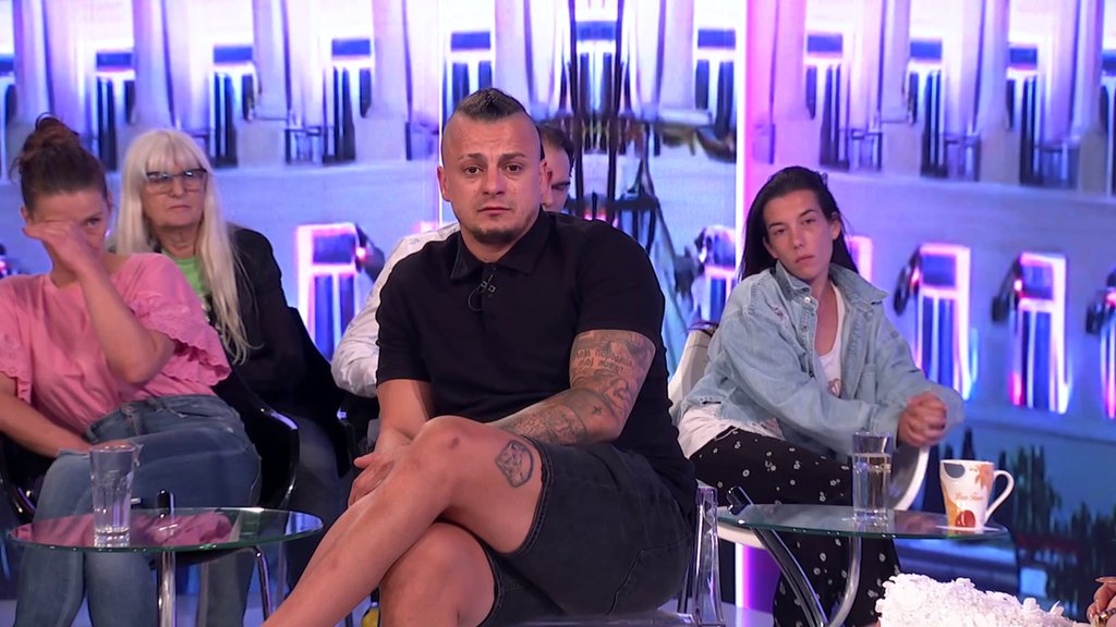 Šok u programu uživo: Munja se uključio u emisiju, pa postavio pitanja koje niko nije očekivao! Da li će Kačavenda ovo oprostiti Sofiji? (VIDEO)