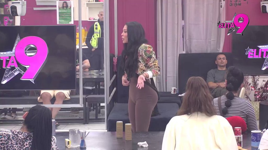 IPAK GA JE ZVALA?! Stanija iznela šokantne detalje u vezi Maje i Filipa Cara dok je bila u bolnici: Bilo je poziva sa čudnih brojeva telefona (VIDEO)