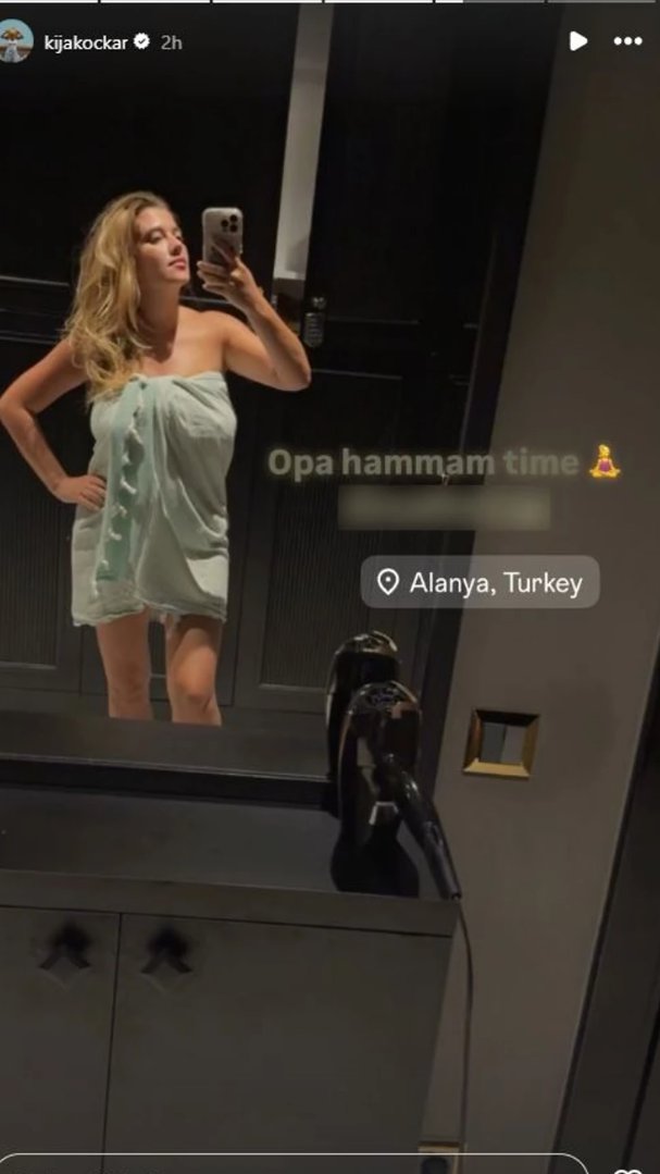 KIJA KOCKAR SE SKINULA I SNIMA SE U TURSKOM KUPATILU: Objasnila šta sve radi, pa podelila sliku POZADINE i istakla atribute (FOTO)
