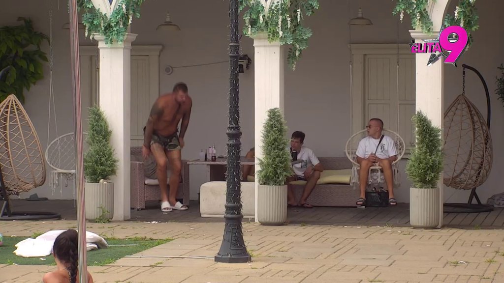 Dača odrukao Janjuša kod Stanije, košarkaš počeo da ga JURI PO IMANJU! (VIDEO)