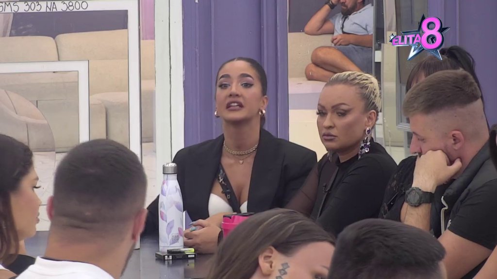 Novi udarac za Anđelu Đuričić: Peni, urla i plače dok Karić hvali Gastoza, a onda šok potezom pokušala da ih ponizi kao nikad do sad! (VIDEO)