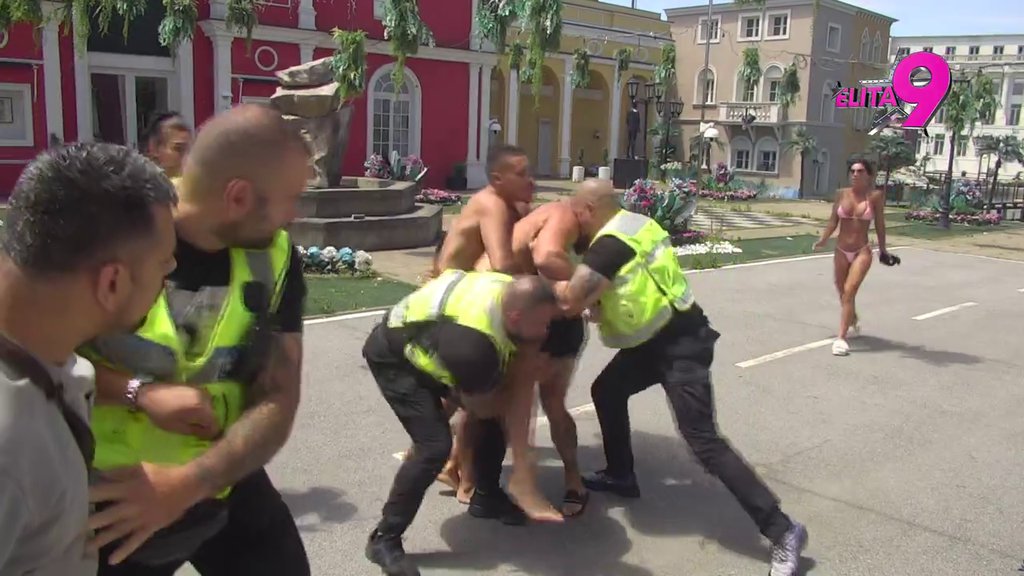 Njene reči će šokirati mnoge: Oglasila se Viktorova sestra nakon što ga je Mina optužila da voli muškarce!