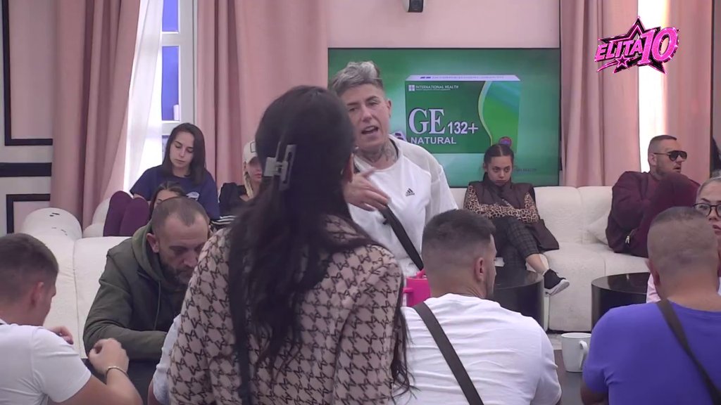 Nova drama Sandre i Janjuša: Njegovo priznanje je dovelo do ludila, shvatila da je ponižena žena koja mu služi za igranje rijalitija! (VIDEO)