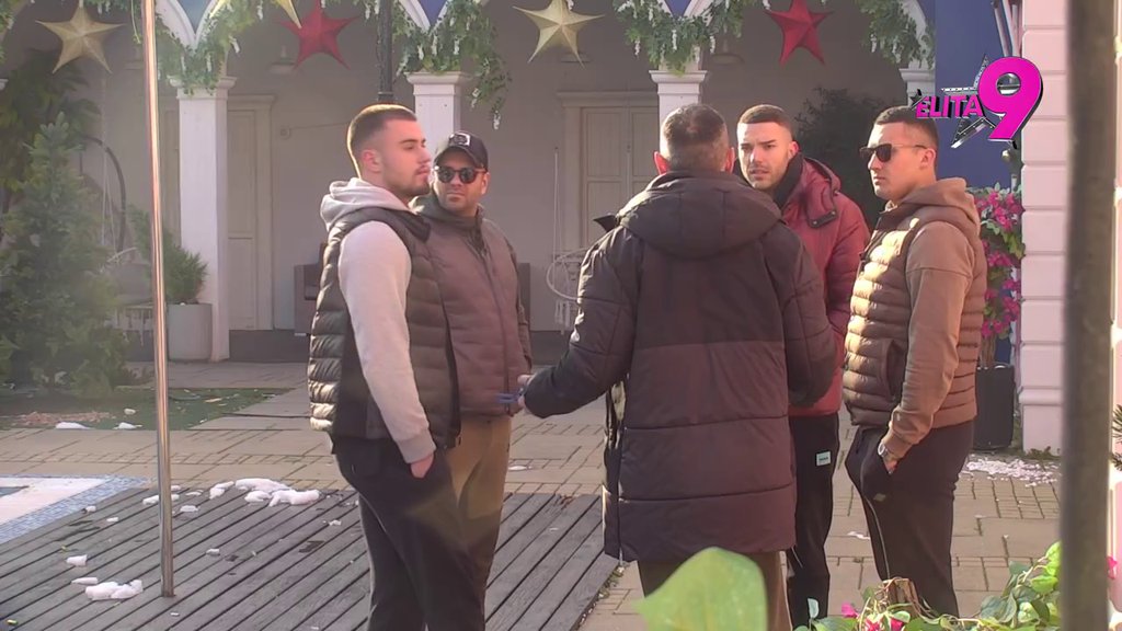 STAVIO SVE KARTE NA STO! Anđelo otkrio cimerima zbog čega beži od toga da stane pred OLTAR! (VIDEO)