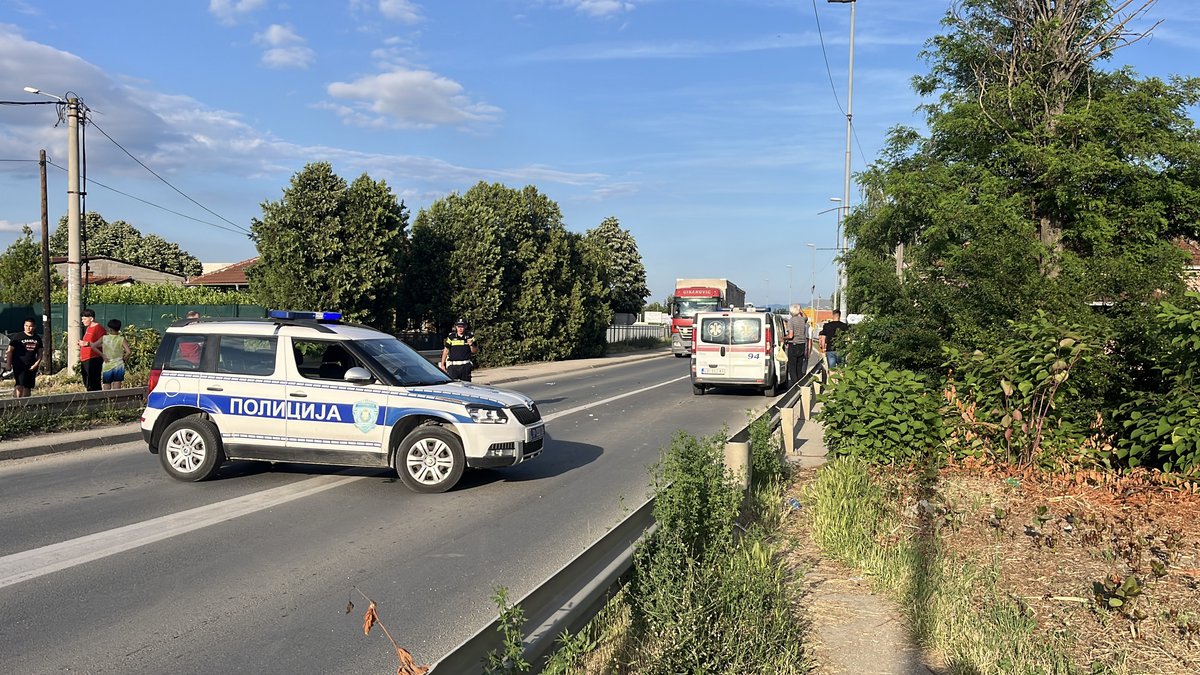 Teška nesreća kod Kraljeva: Jedna osoba poginula, druga povređena u sudaru kod tržnog centra