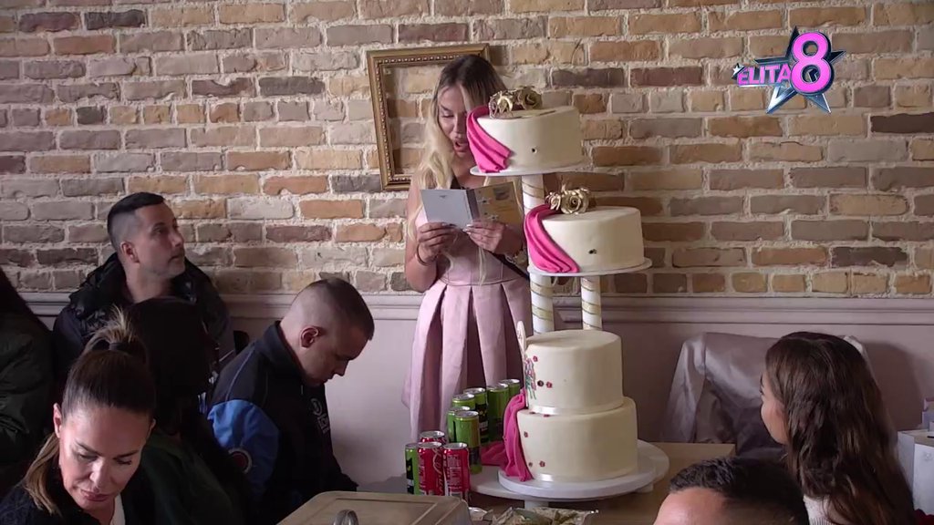 RASULA SE NA KOMADE: Čestitke Sofijine porodice rekle sve! Ne žele da je vide blizu Terze! Nakon onoga što su joj poručili, ona BRIZNULA U PLAČ! (VIDEO)