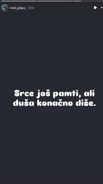 Srce još pamti... Janjuš zaintrigirao pratioce na Instagramu, usnimio se tokom tetoviranja, a jedan detalj mnogima je skrenuo pažnju! (FOTO)