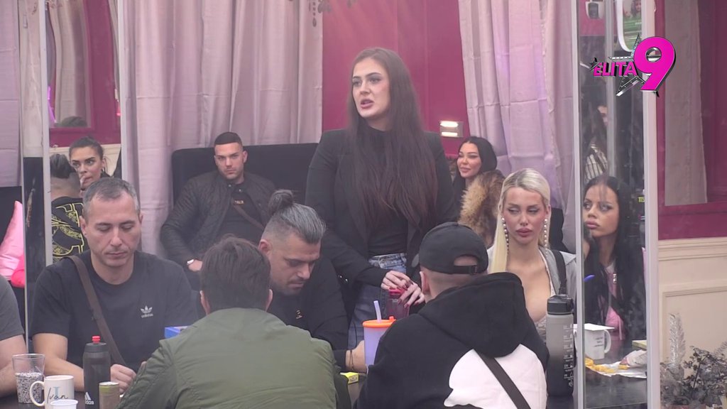 Opet sumnjičav: Takmičari ubacili Bori bubicu u glavu da se Anastasiji sviđa Alibaba, njemu nije lako! (VIDEO)