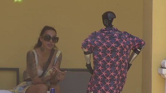 Ako uđe u Elitu 10 PREVARIĆE Anitu: Aneli detaljno izanalizirala svoje bivše, pa osmislila poklon za Filipa Đukića: NEKA PIŠE ŠANELI (VIDEO)