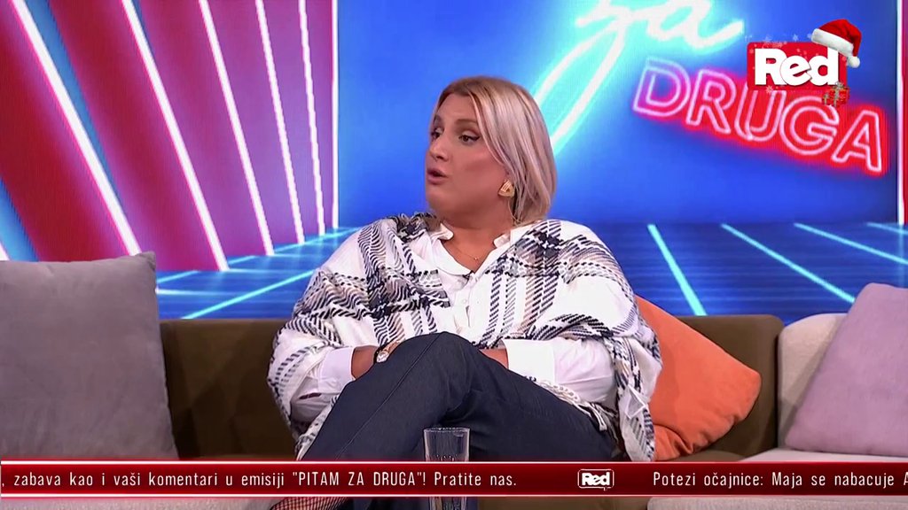 Zašto je ne spoje sa Vojažem? Anitina drugarica podgrejala dodatne sumnje o navodnoj aferi nje i Relje Popovića, pa otkrila da li je u kontaktu s njim i Nikolijom! (VIDEO)
