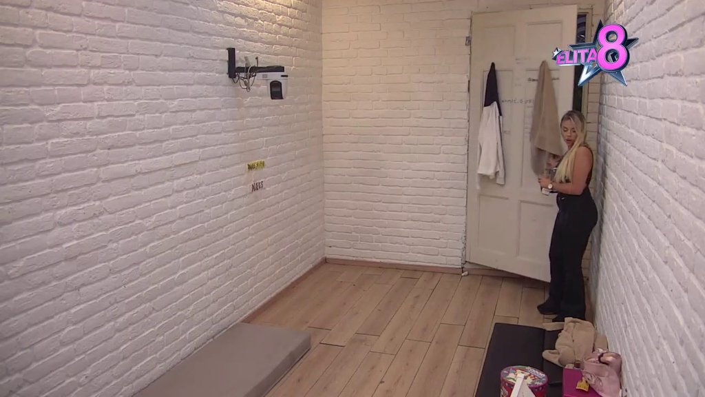 ZAKUVALA ČORBU! Sofija na kvarno ostavila Eni pivo ispod jastuka, svi čekaju Anelinu reakciju kad sazna od koga je (VIDEO)