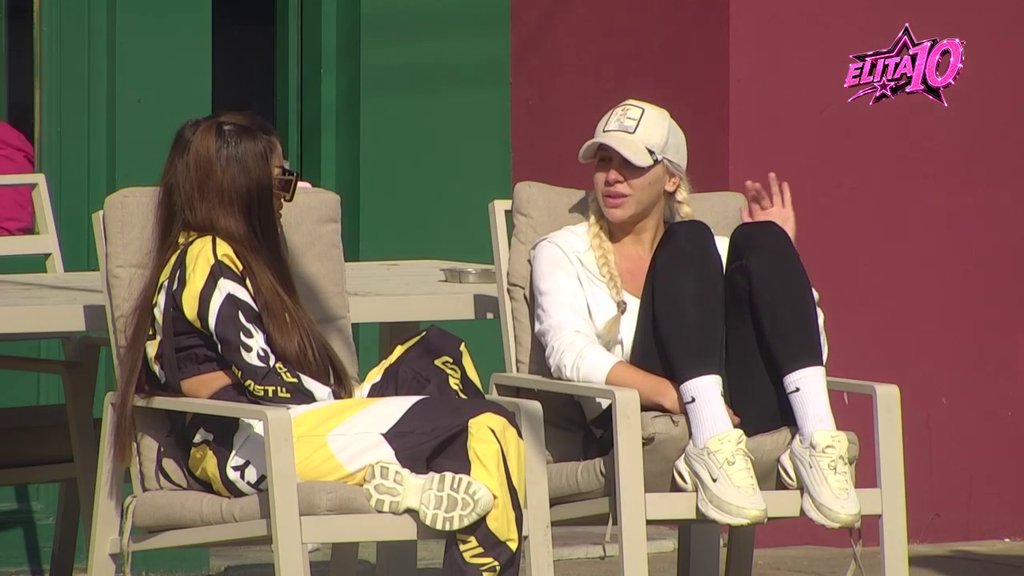 Kad ga pogledam, raspametim se! Sanja postala drugarica sa Glorijom, pa pričala o momku koji ju je opčinio nakon Marka Stefanovića (VIDEO)