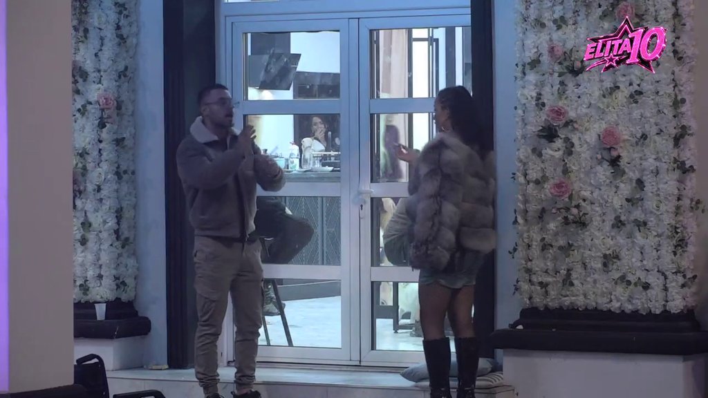 Tako može s nekim drugim: Laura shvatila da je Sanja ne podnosi već duže vreme, oplela po njoj (VIDEO)