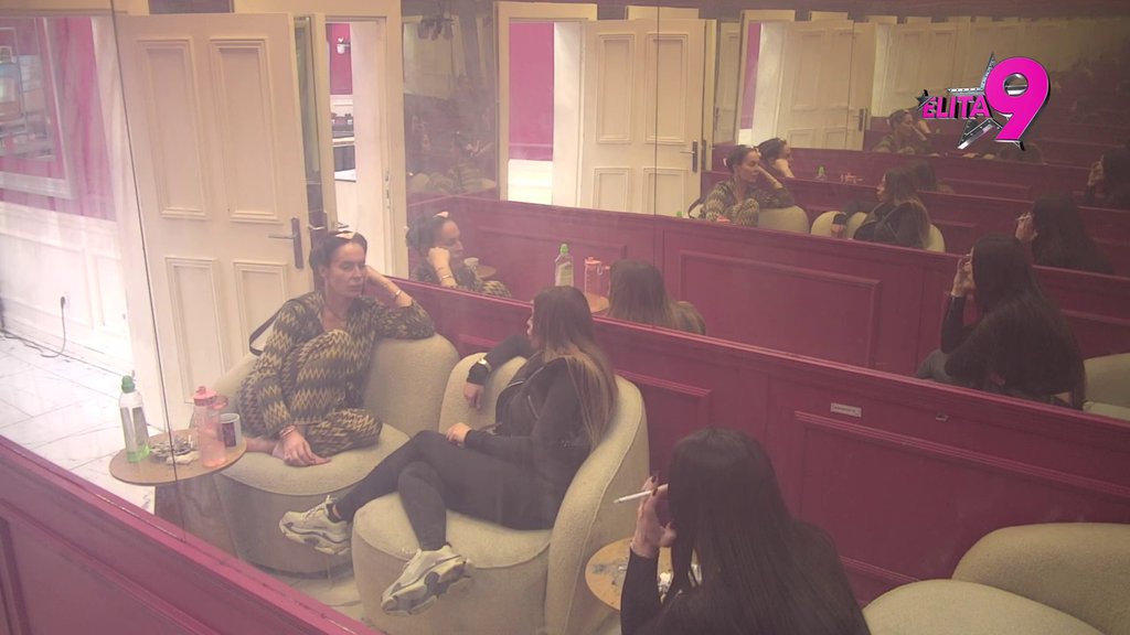 Možda mu smetaju klipovi: Kačavenda sve ubeđenija da je Janjuš ljubomoran na nju i Dudića! (VIDEO)