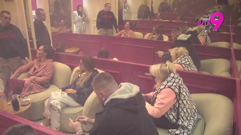 Tukao bih im mamu i tatu: Janjuš gori od besa zbog Jovane pevačice, sledeći put kad mu priđe sledi haos! (VIDEO)