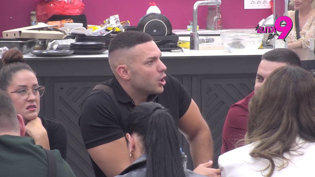Novi šok od Sare Stojanović: Zapušila usta Janjušu, pa Anđelu priznala da se kaje jer je bila devojka Ivana Marinkovića! (VIDEO)