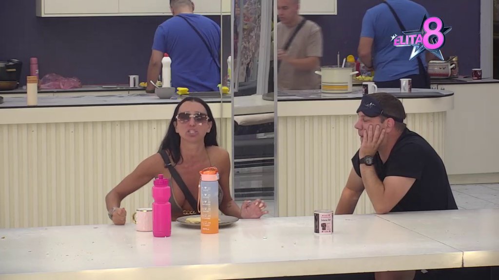 METEŽ U BELOJ KUĆI: Slađa izbacia Ivana iz takta svojim dranjem, pa nastao totalni HAOS! (VIDEO)