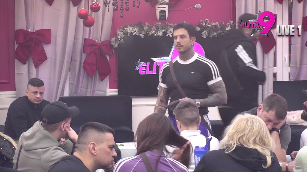 Porodica je bitna, sa njom se neće družiti: Anita žestoko udarila na Lukinu drugaricu, Filip ponovo održao lekciju prijateljstva nekadašnjem prijatelju (VIDEO)