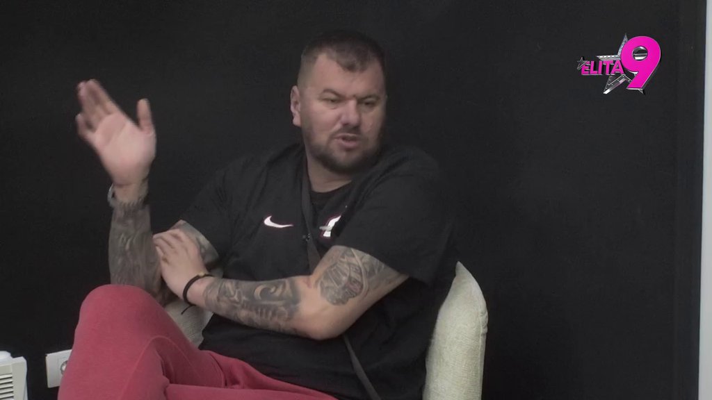 Bila je nemoćna, a gore stvari su joj govorili: Janjuš misli da Alibaba drži Kačavendu u šaci, otkrio da li je gledao njene snimke samozadovoljavanja! (VIDEO)