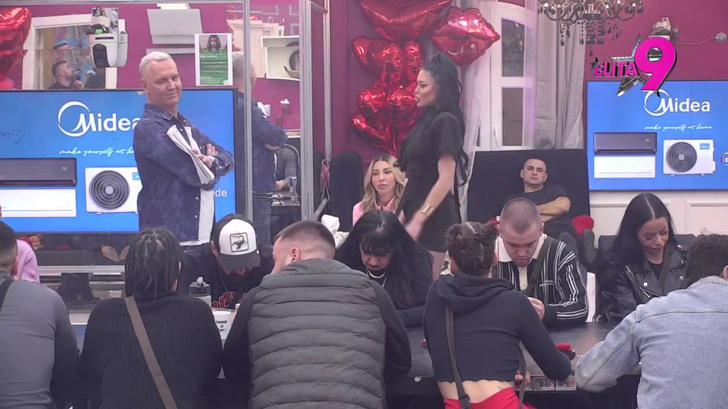 Pukli kao i njihove bivše! Maja i Aneli se udružile, pa osudile Janjuša i Asmina za FEJK prijateljstvo: Jeste, naše nije bilo pravo, ali... (VIDEO)