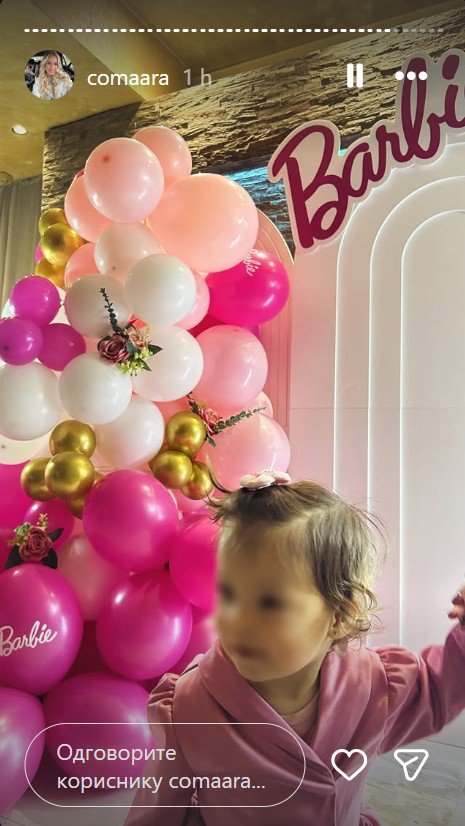 Pogledajte kako Milica Veličković slavi prvi rođendan ćerke Barbare: Sve u Barbi fazonu, roze baloni na sve strane (FOTO)