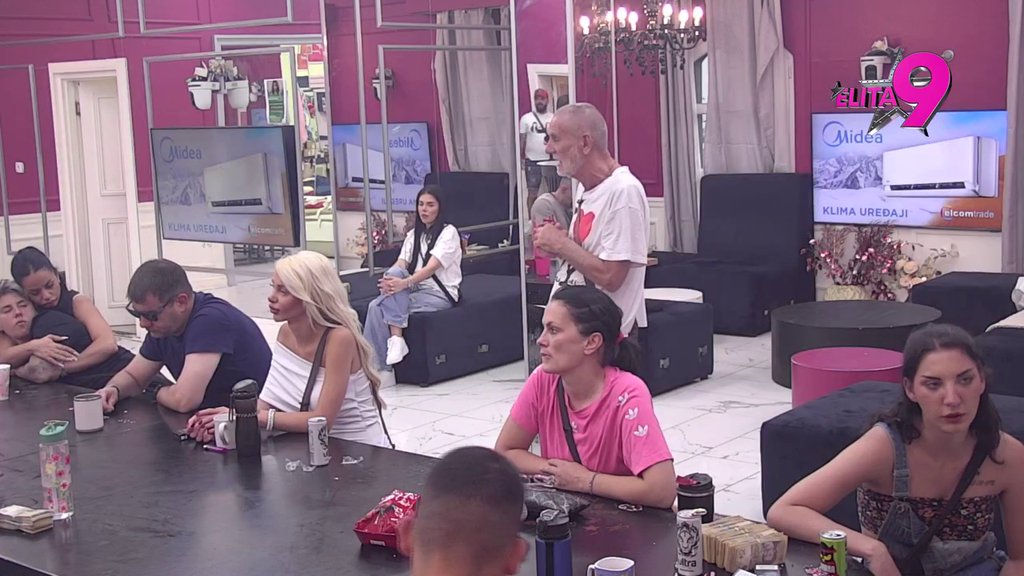 Turbulentno u Beloj kući: Luka pecnuo advokaticu, Lepi Mića postao njen veliki zaštitnik! (VIDEO)