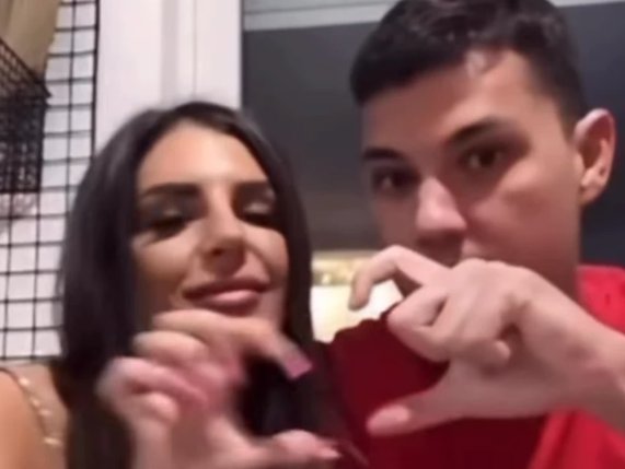 UŽIVAJU U LJUBAVI! Ena i Peja pokazali kako provode vreme zajedno nakon pomirenja (FOTO)