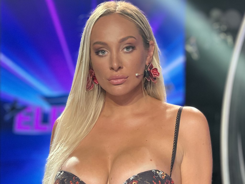 Luna Đogani zasukla rukave: Počela da pravi božićnu česnicu, ali ima i pomoć - Emotivna scena (FOTO)