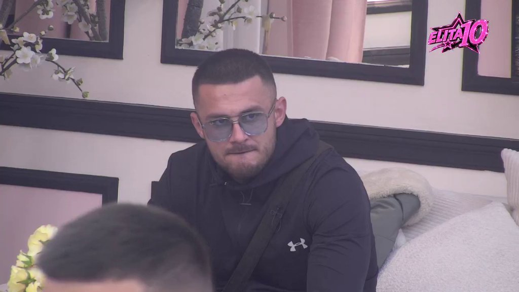 Trebalo je da odbrani svoj odnos: Učesnici žestoko isktirikovali Gloriju zbog bliskosti sa Terzom, ona ne vidi problem (VIDEO)