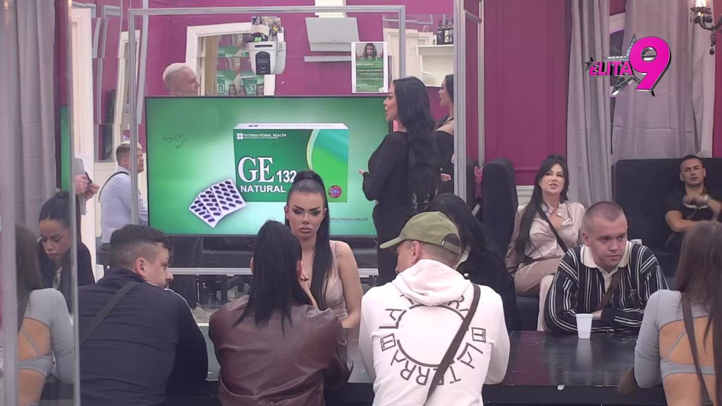 JAVLJALE SU MI SE MNOGE DEVOJKE... Aneli tvrdi da je Asmin ŠARAO I VARAO iza Stanijinih leđa, Dobrojevićeva dala svoj sud o tome! (VIDEO)