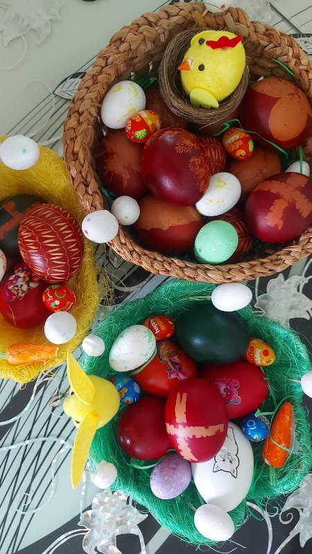 Ovog puta sam van zemlje, s dečkom i sa... Slađa Poršelina napustila Srbiju za Vaskrs! Progovorila o tradiciji i običajima, pa priznala: Ni mama ni ja NE VOLIMO KUHINJU!