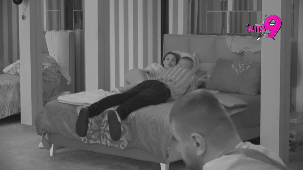 Traži muža bez roditelja: Janjuš i Đukić udruženim snagama sprdaju Maju, ona doživela fras! (VIDEO)