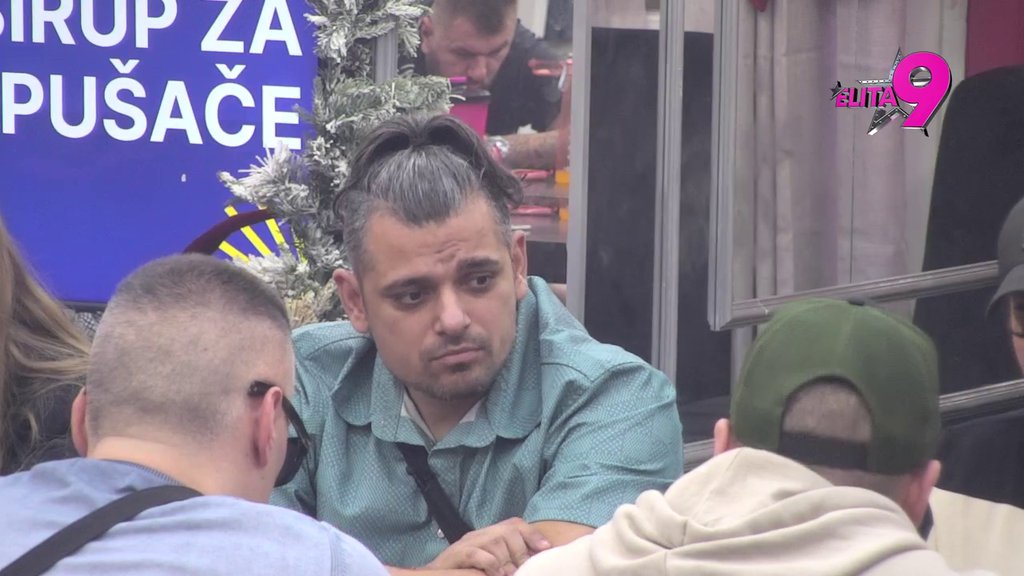 Kad uzmeš mikrofon na zurkama meni se želudac okrene: Bora Santana ponižen kao nikad do sad, Teodora udarila gde ga najviše boli! (VIDEO)