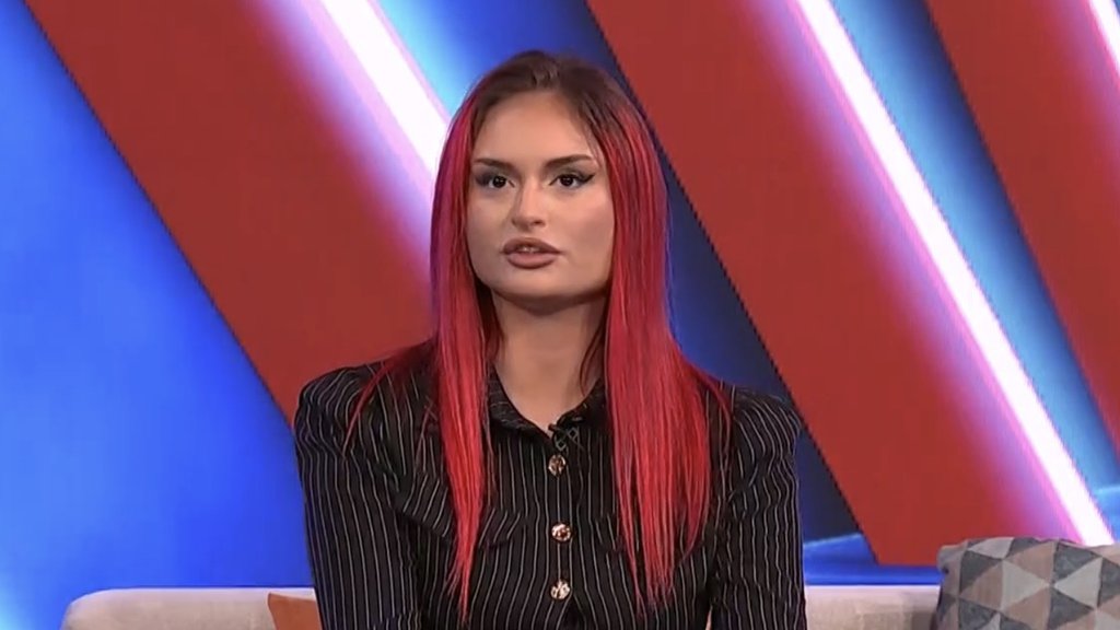 Svašta trpi jer se plaši da ostane sama: Oglasila se Minina i Boginjina drugarica i razvezala jezik o njihovoj svađi, pa urnisala Viktora Gagića!