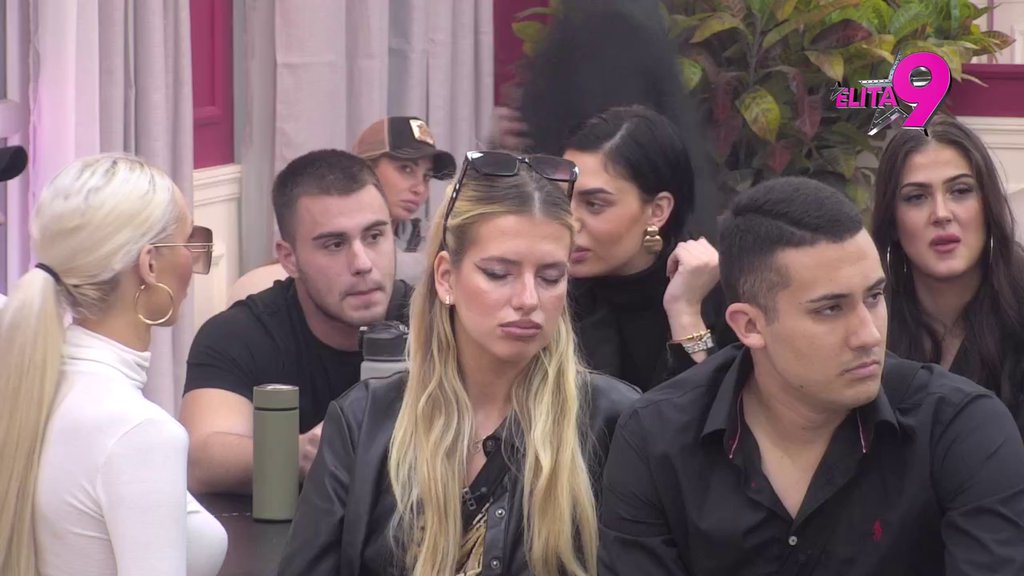 SAMO NEKA JE DALJE OD MENE: Terza prokomentarisao Minino zaljubljivanje u Viktora, ona žestoko odgovorila na to! (VIDEO)