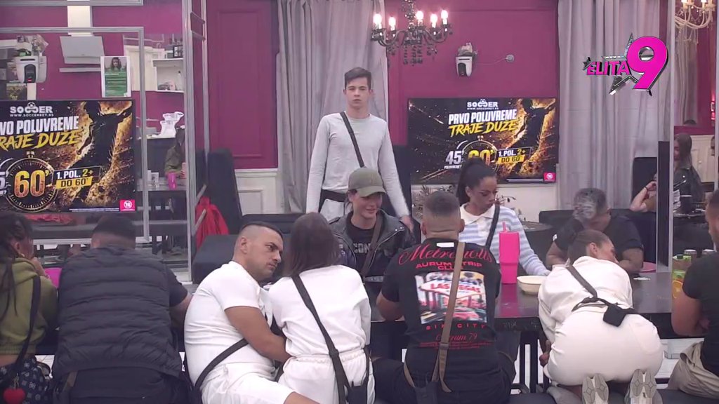 Ovo joj je trebalo: Takmičari dali vetar u leđa Boginji, ona procvetala istog momenta (VIDEO)