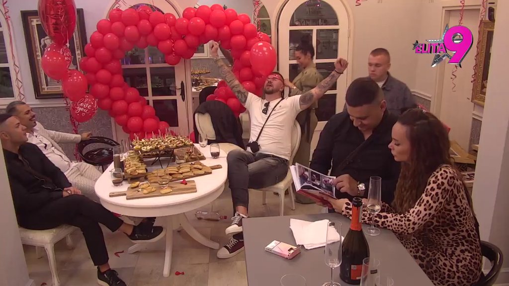 Stara ljubav zaborava nema! Janjuša pogodili OVI stihovi, pokušao da poljubi Maju (VIDEO)