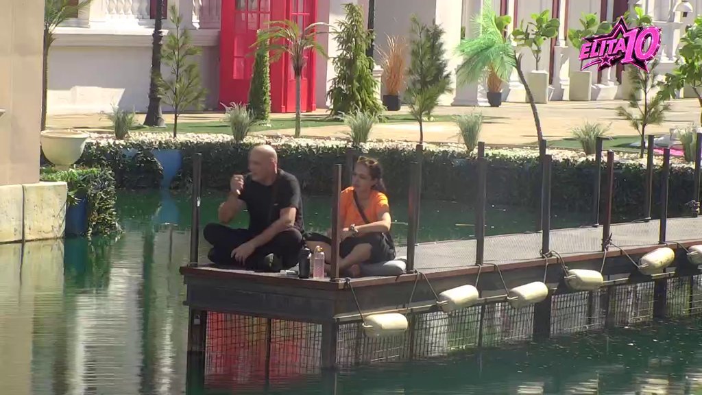 Jedva čekam da budeš zvezda: Radojka sanja o trenutku kad će biti žena pevača, bodri Milana svom snagom! (VIDEO)