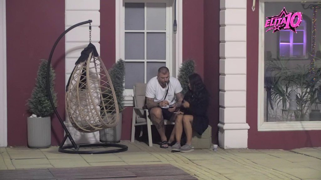 Očitala mu bukvicu: Sandra žestoko iskritikovala Janjuša, on joj objasnio kako stvari stoje! (VIDEO)
