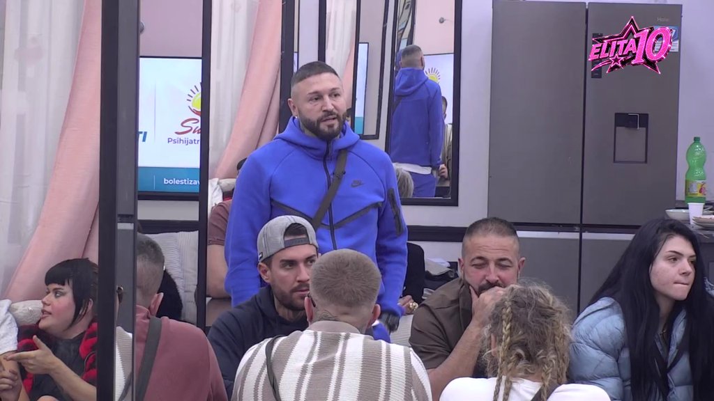 Klasično se žena nakačila: Mića najavio čas obrazovanja, pa Jakšićka i Car ušli u novi klinč (VIDEO)