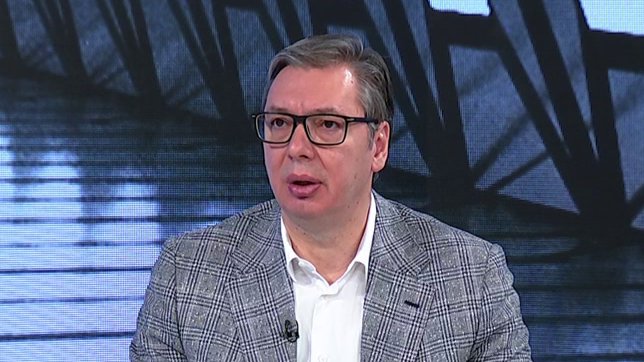 VUČIĆ U 'HIT TVITU': Neće se odlučivati o prelaznoj vladi! Hoćete da dobijete vlast na ulici, kako bi mogli da pljačkate i uništavate zemlju, to nećet