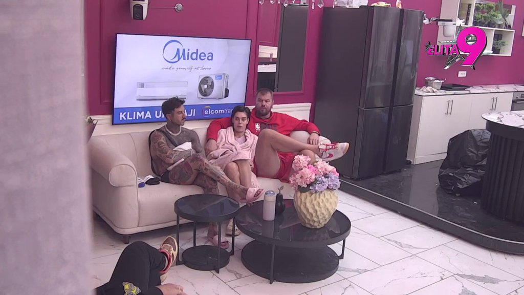 ESKALACIJA NEPRIJATNOSTI: Bora i Janjuš udruženim snagama nagovorili Radu da prizna Dači emocije, pa im se plan IZJALOVIO! (VIDEO)