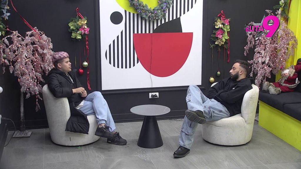 Totalno prosvetljenje! Uroš rešio da posle Elite ide na hodočašće, pa urnisao Sofiju zbog vređanja Veličkovićeve: Prošle sezone je bila isprs*ana, Milica je za nju institucija (VIDEO)